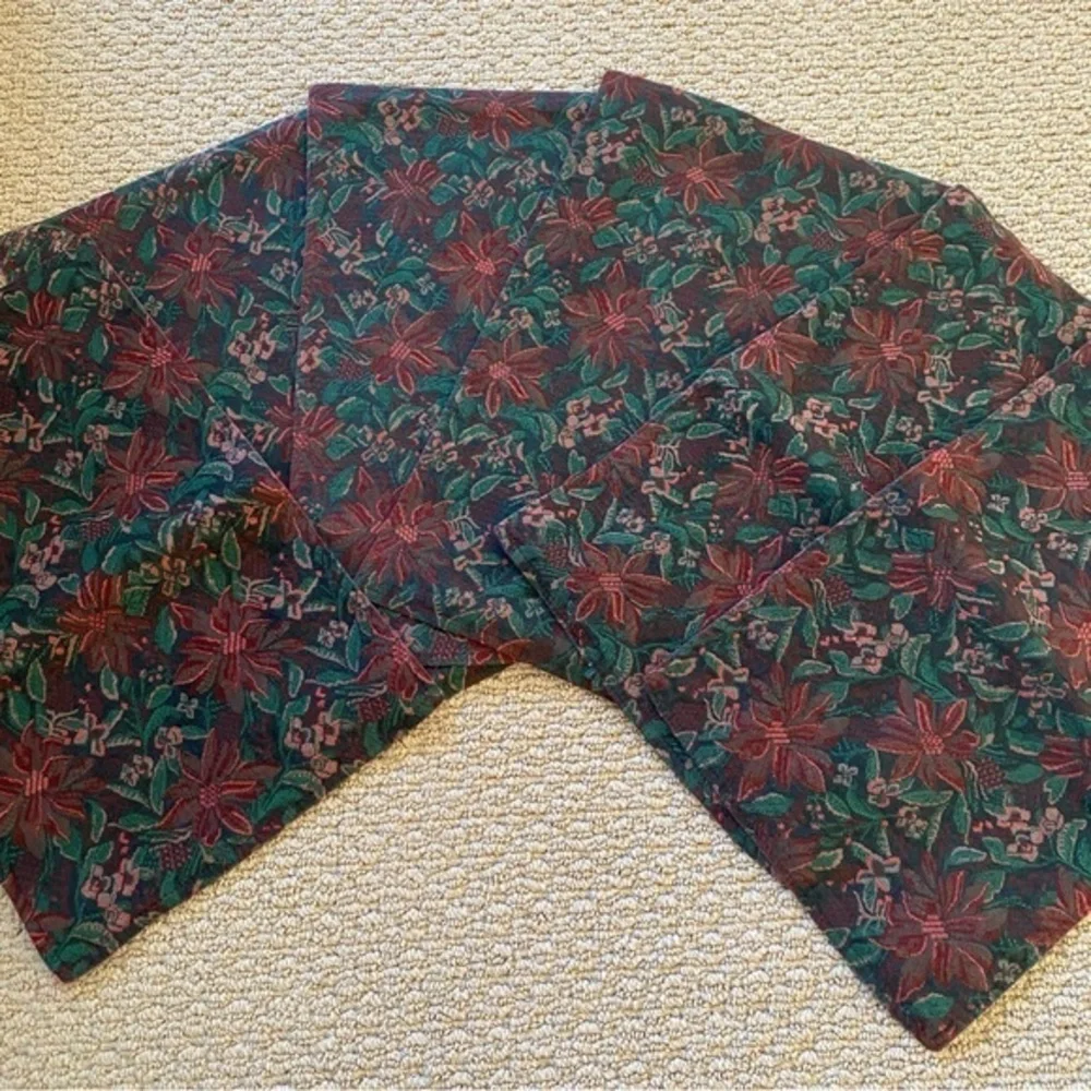Crate&Barrel red green cotton Christmas Holiday Placemats Set of 6 EUC